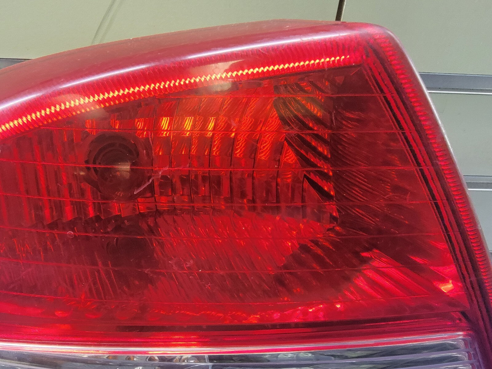 🔥2003-2005 CHRYSLER SEBRING Driver Left Side Tail Light Lamp Assembly Chrome