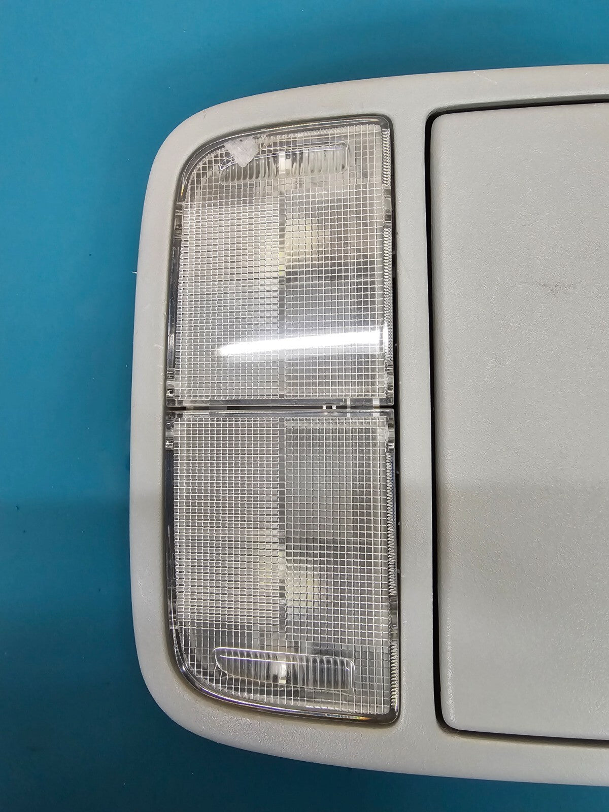 05-10 Honda Odyssey 03-07 Accord Acura TSX Overhead Console Dome Map Light GRAY