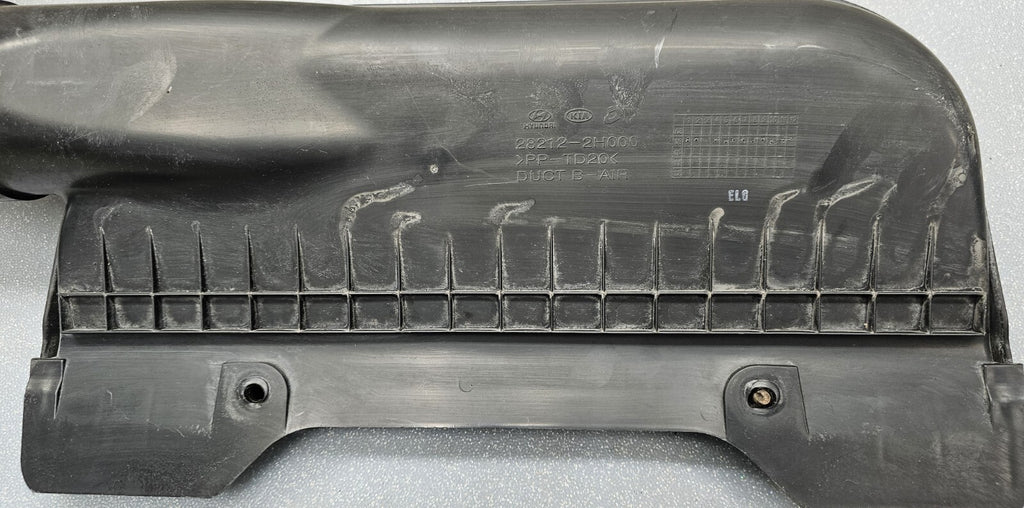 🔥2006-2010 Hyundai Elantra Air Duct Air Intake Cleaner Hose Tube Assembly OEM