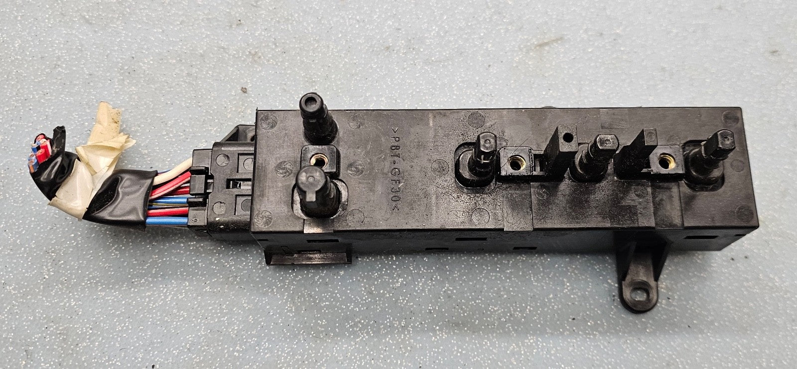 04-06 Tundra 02-03 Camry 01-04 Highlander Front Left Driver Seat Switch Assembly