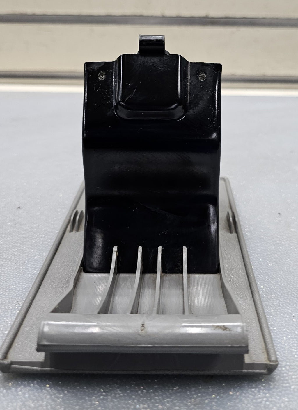 🔥95-98 CHEVY GMC SILVERADO YUKON TAHOE C/K Lighter Port Ashtray ash tray GRAY