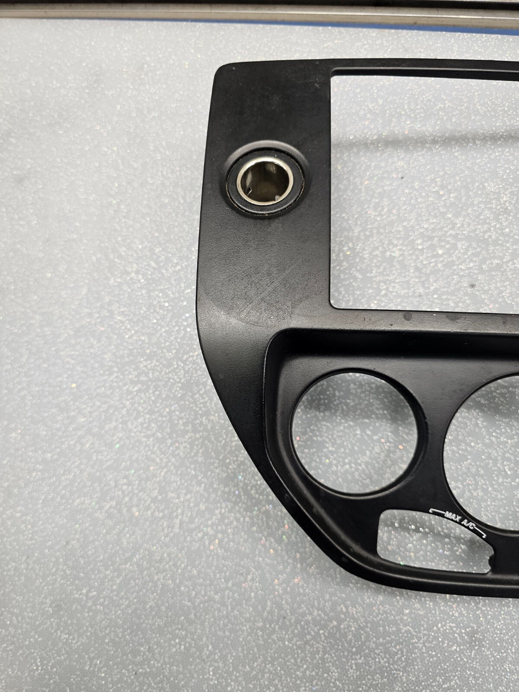 🔥05-07 FORD FOCUS FRONT CENTER DASH RADIO CLIMATE CONTROL BEZEL TRIM PANEL OEM