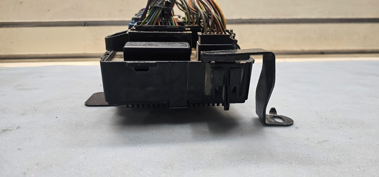 🔥03-04 Ford F250 Excursion Fuse Block Relay Box Junction Body Control Module