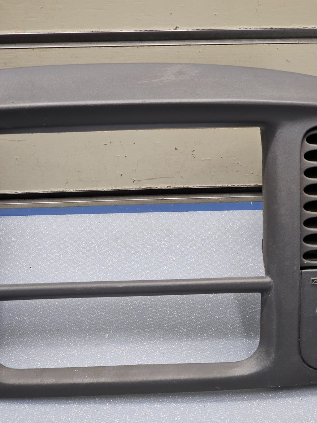 🔥97-03 Ford F150 Center Dash Radio Climate Trim Stereo BEZEL Panel Line GRAY