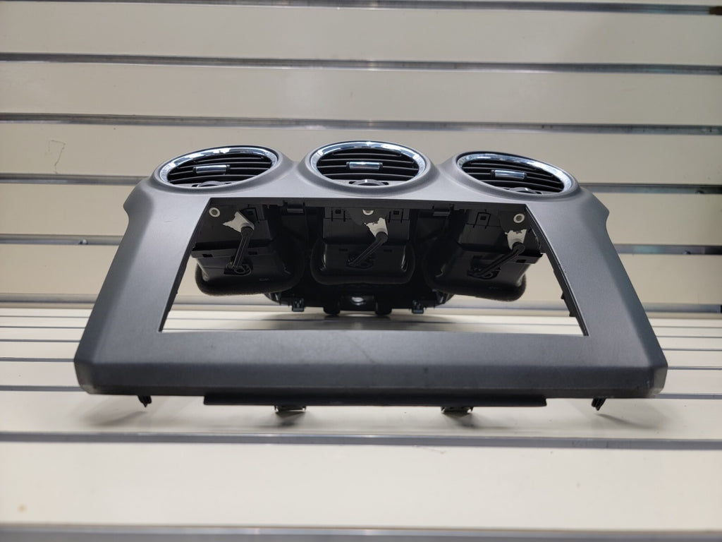 🔥08-10 Saturn Vue Center Dash Radio Stereo Bezel Trim With Vents OEM Gray B31