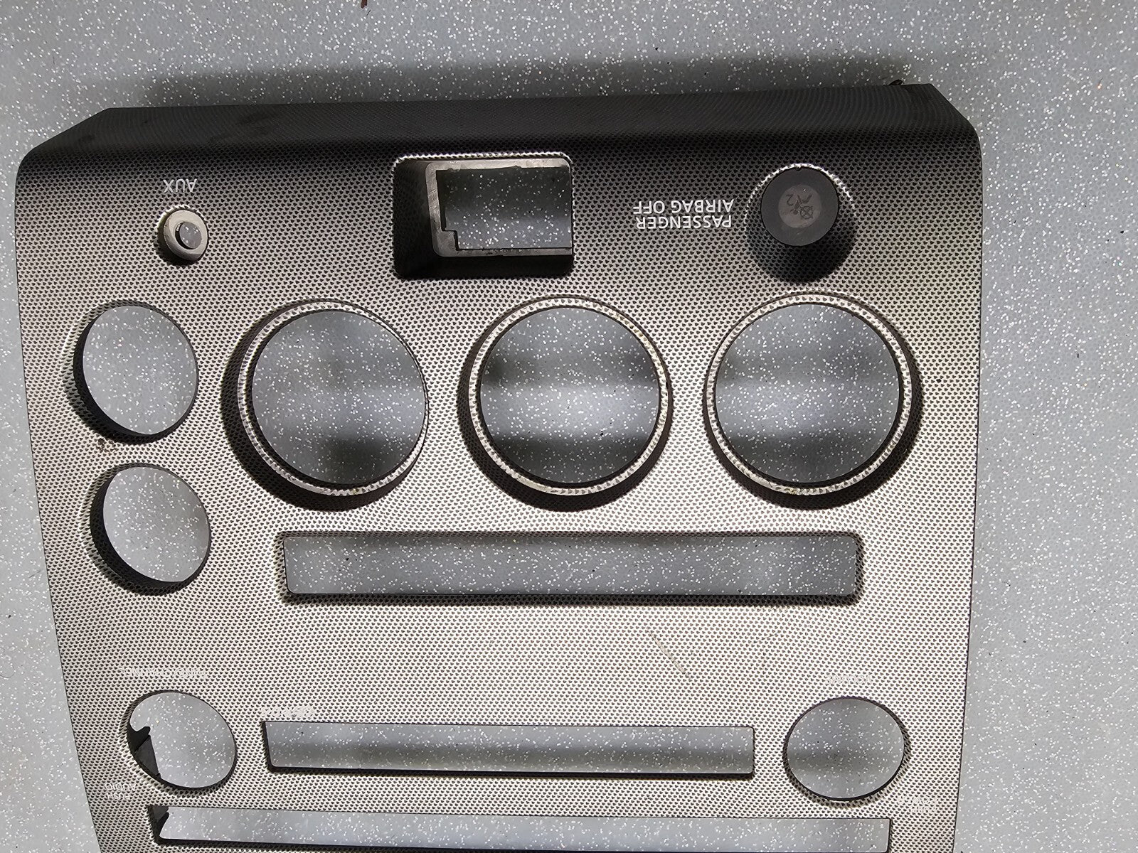 🔥04-07 NISSAN ARMADA TITAN STEREO RADIO DASH PANEL TRIM SURROUND BEZEL GRAY OEM