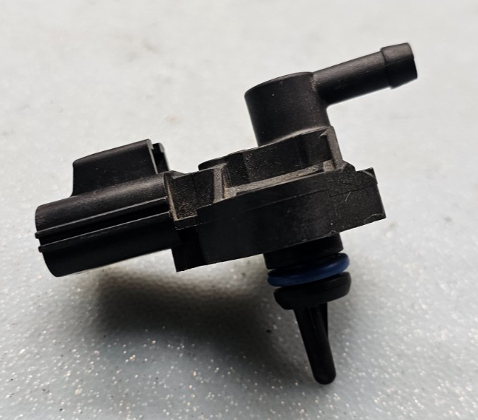 🔥04-14 Crown Victoria Mustang Explorer Fuel Injection Injector Pressure Sensor 