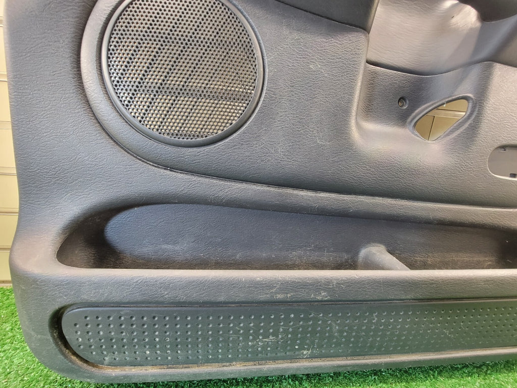 🔥02-05 Dodge RAM Interior Door Panel Front LRIGHT PASSENGER BLACK Auto D11