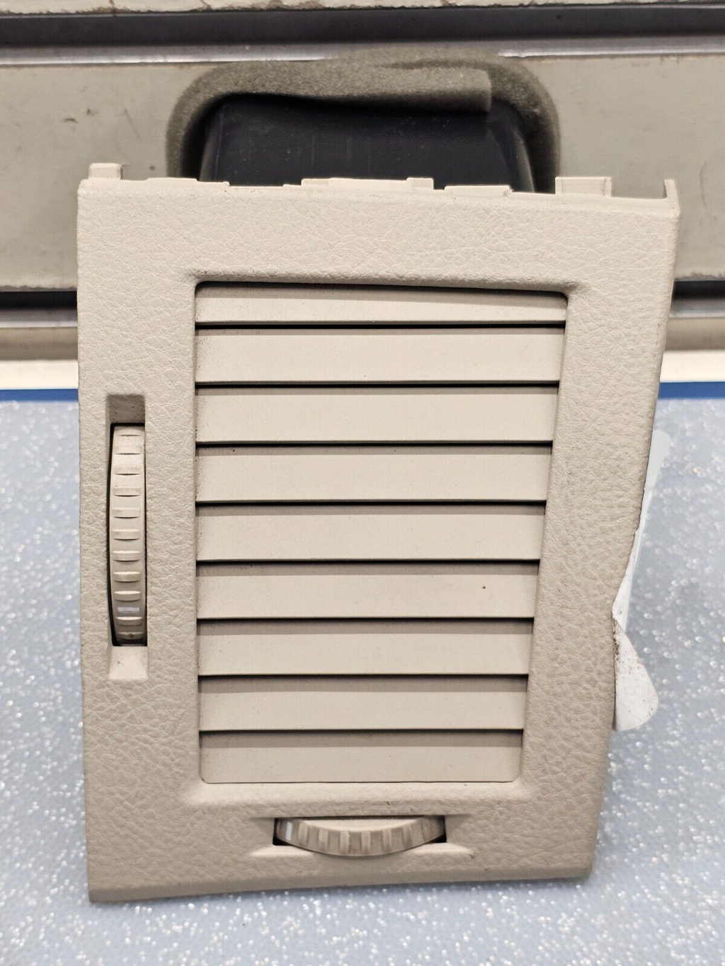 🔥05-08 Avalon Right Passenger Dash AC Heater Air Vent Filter Conditioner Tan