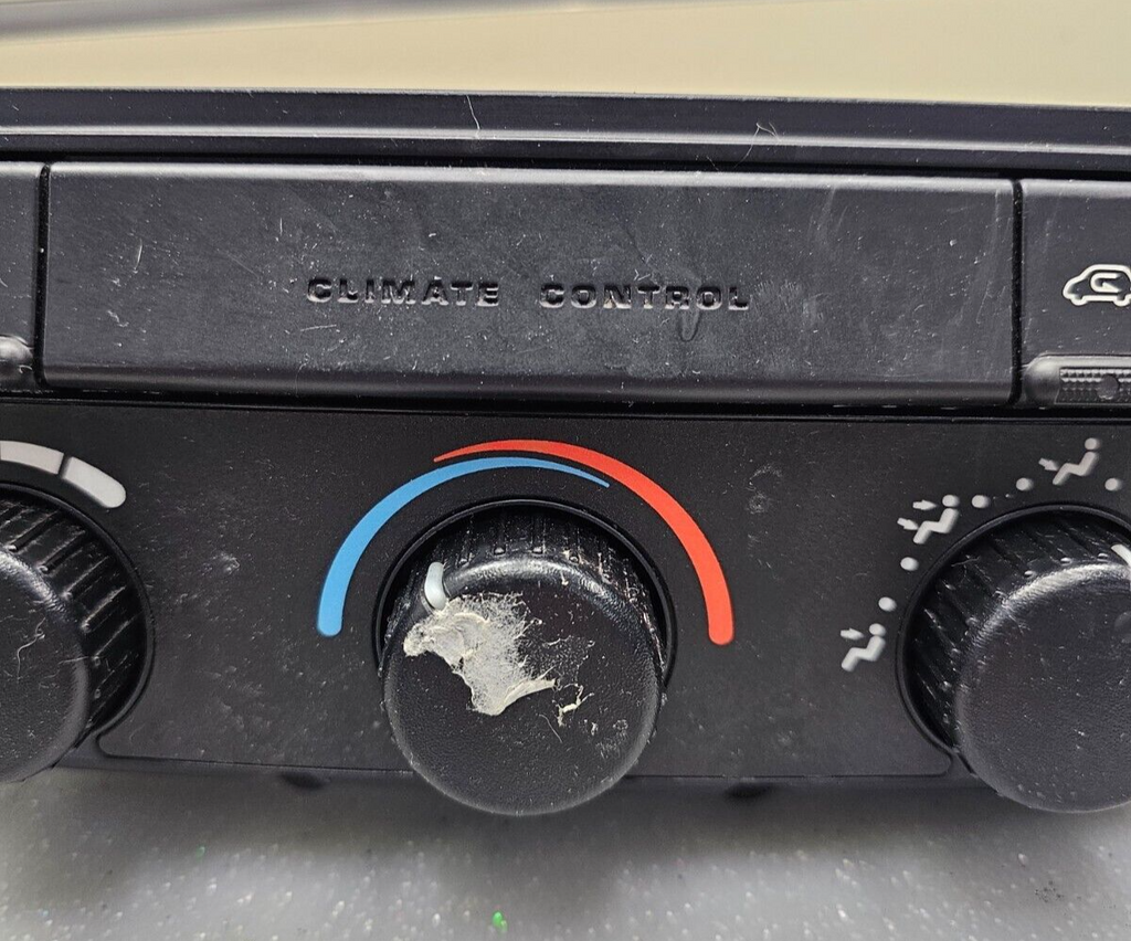 04-07 Dodge Caravan Town Country Dash AC Climate Temperature Heater Control OEM
