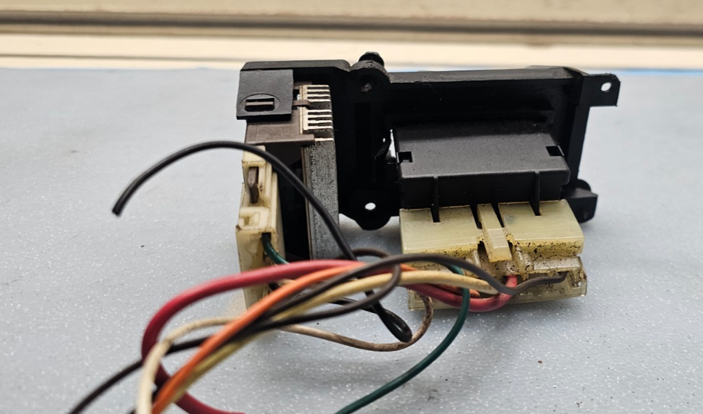 🔥88-94 Blazer C1500 K1500 YUKON  Interior Lamp Switch GRAY