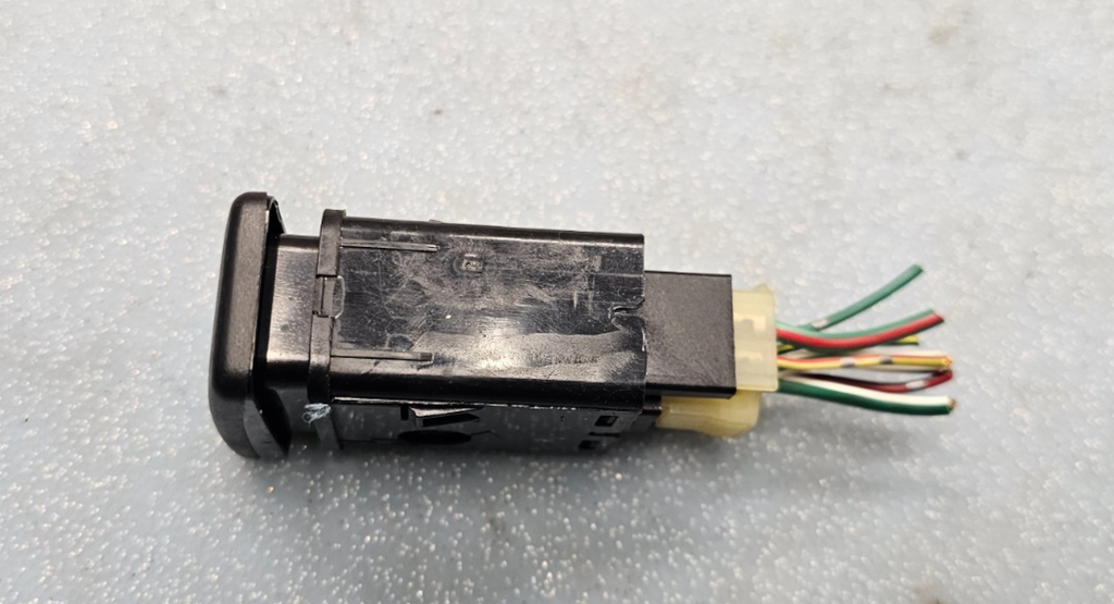 🔥1999–2004 Honda Odyssey Emergency Hazard Light Switch black OEM