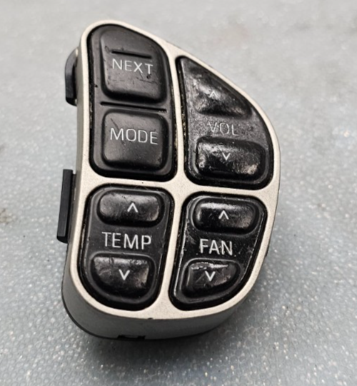 98-04 Expedition Explorer Town Car Steering Wheel Control Cruise Control Silver