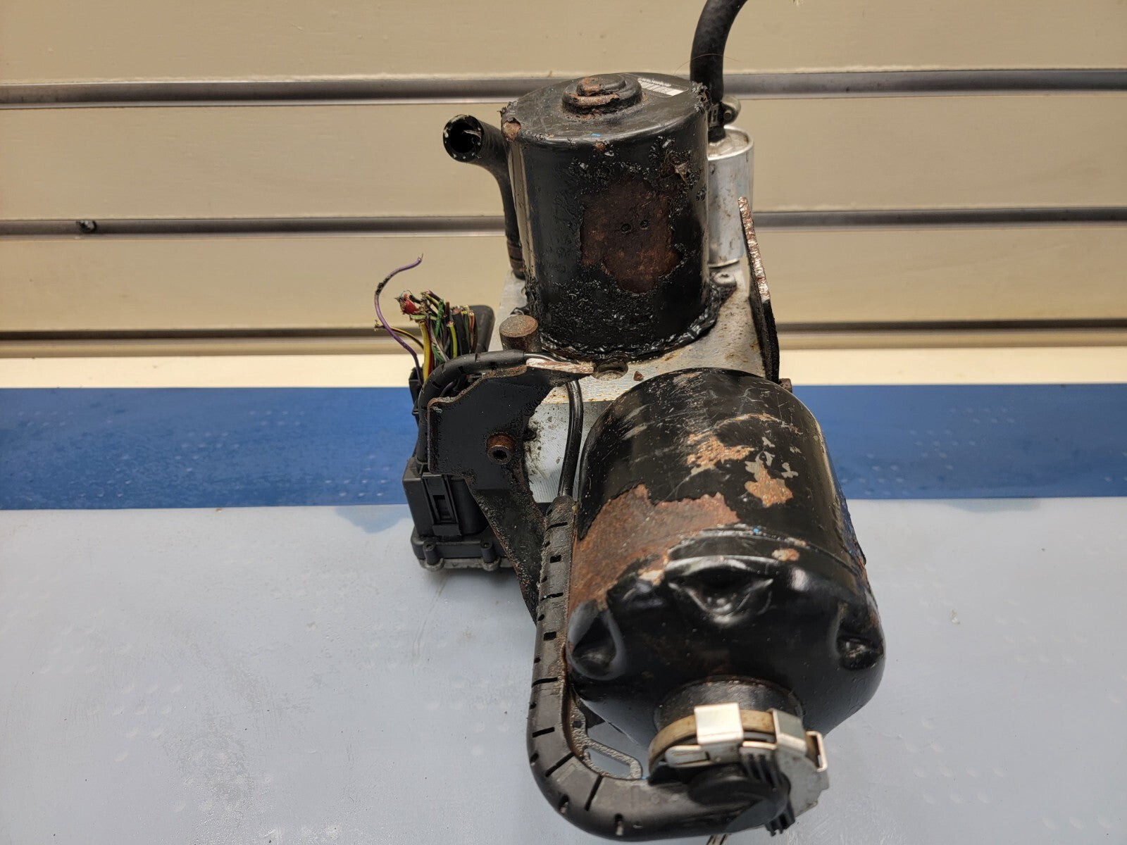 🔥2005-2007 FORD ESCAPE MERCURY MARINER HYBRID ABS ANTI-LOCK BRAKE PUMP