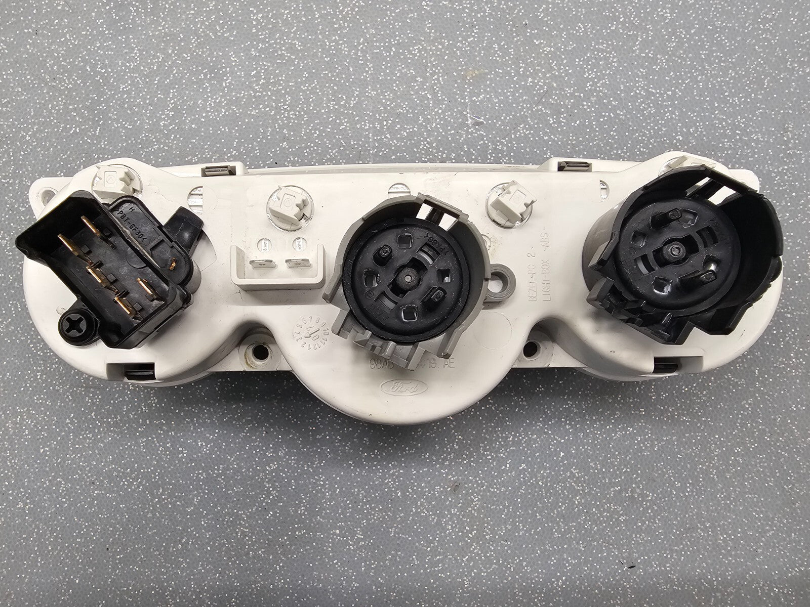 🔥00-07 Ford Focus Dash A/C Heater Climate Control Temperature Conditioner OEM