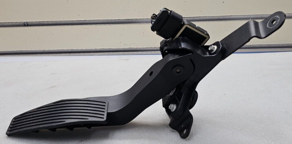 🔥04-12 CHEVROLET MALIBU 05-10 PONTIAC G6 ACCELERATOR GAS PEDAL ASSEMBLY 0EM