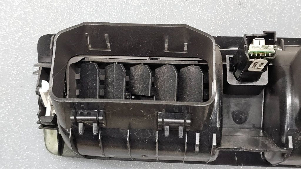 04-07 Volvo S40 Front Middle Dash Center Air Vent Heater Conditioning Bezel Tan