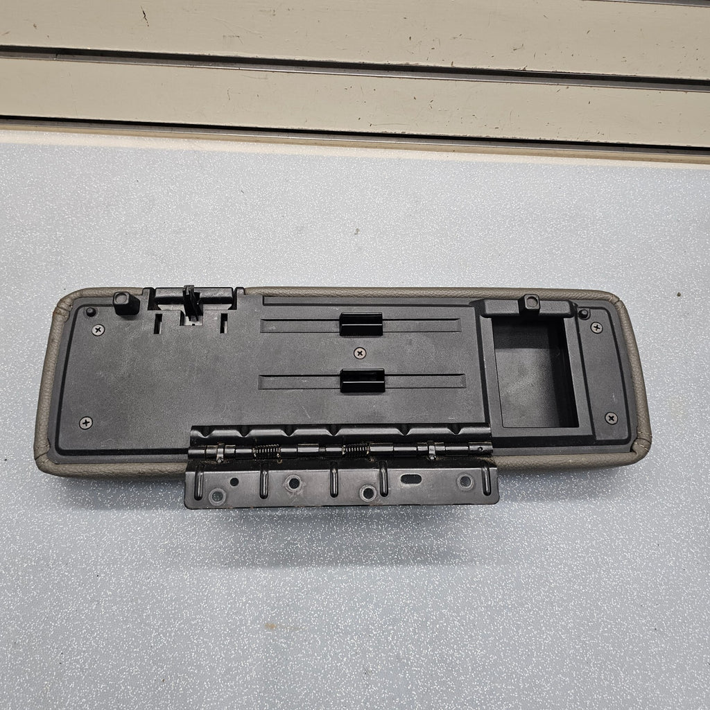 08-11 Dodge Dakota Center Console Lid Armrest Top Pad Leather Cover Assembly Tan