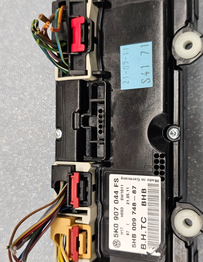 10-14 Volkswagen GOLF Dash AC Heater Temperature Climate Control Air Conditioner