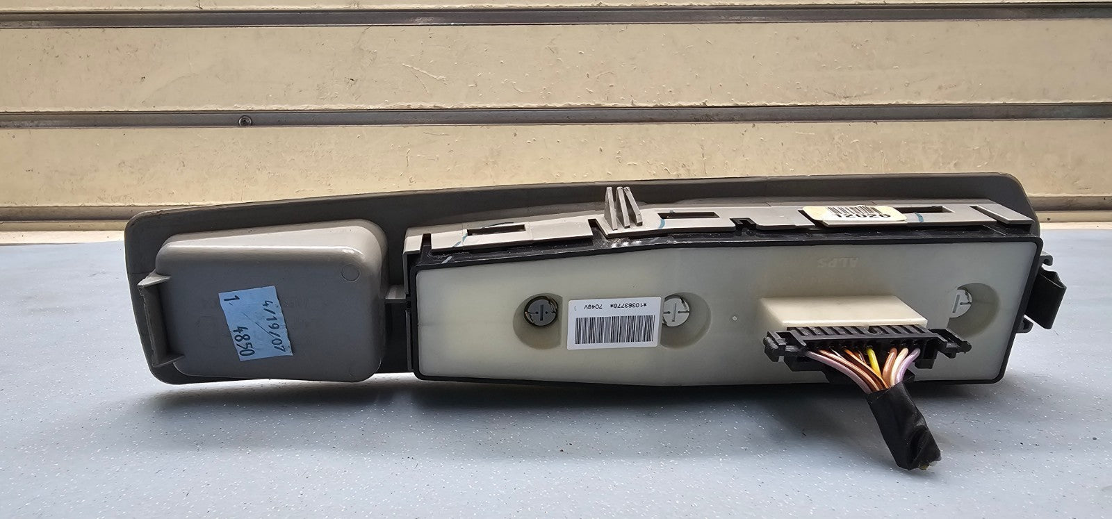 🔥03-07 CADILLAC CTS SRX LEFT Driver Door Master Power Window Switch Gray OEM