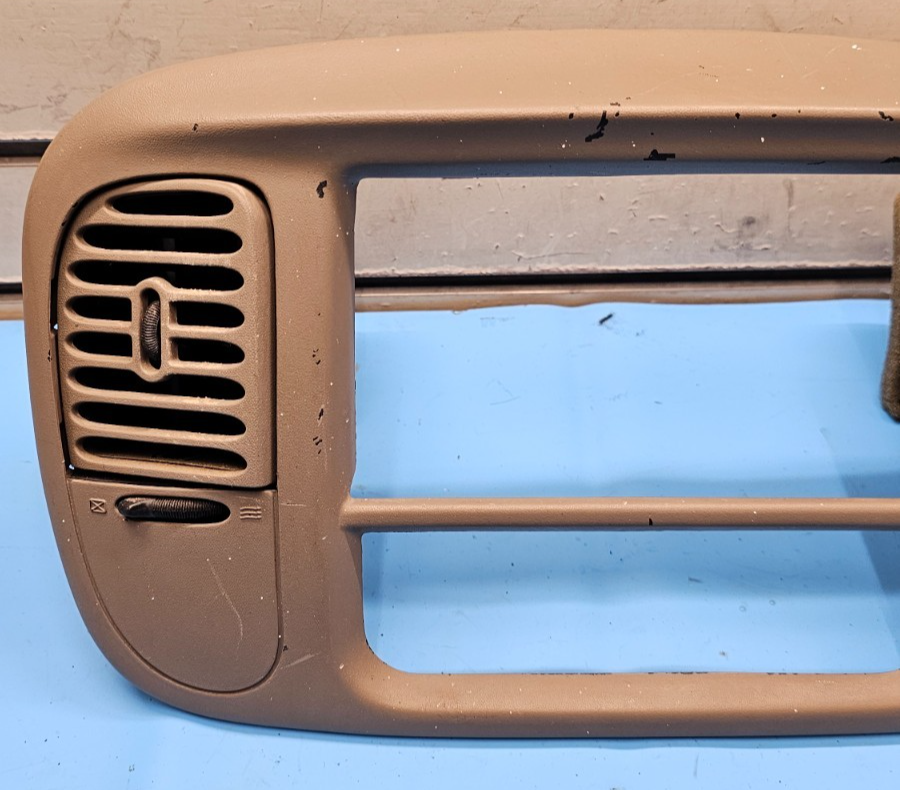 🔥97-03 Ford F150 Center Dash Radio Climate Trim Stereo BEZEL Panel Dark Tan