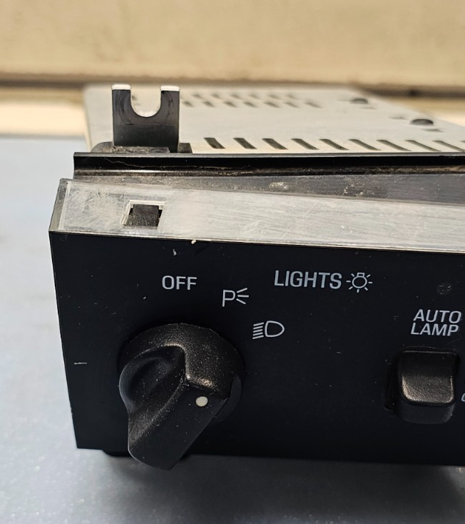 🔥95-97 Lincoln Continental Headlight Control Module Switch