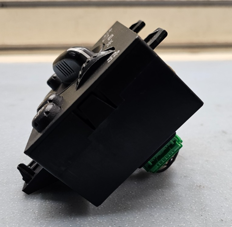 🔥04-12 Colorado Canyon Front Headlight Toggle Switch Control Assembly BLACK