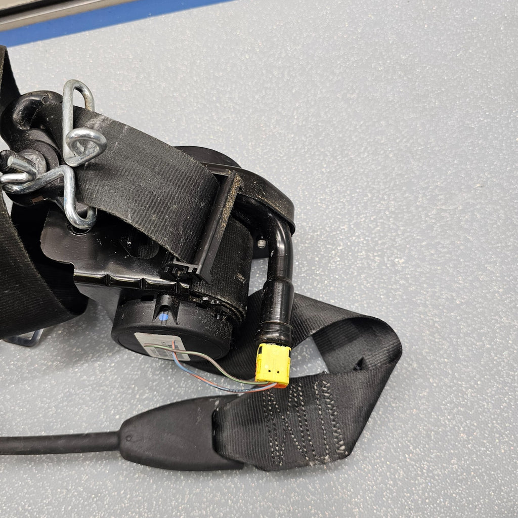 🔥2013-2015 Ford Focus Front Left Driver Seat Belt Retractor Assembly Black OEM