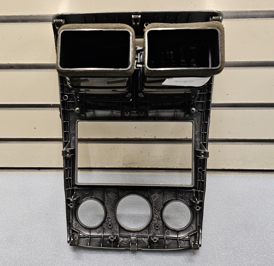 05-09 SPORTAGE CENTER DASH RADIO STEREO BEZEL TRIM PANEL CLIMATE CONTROL SILVER