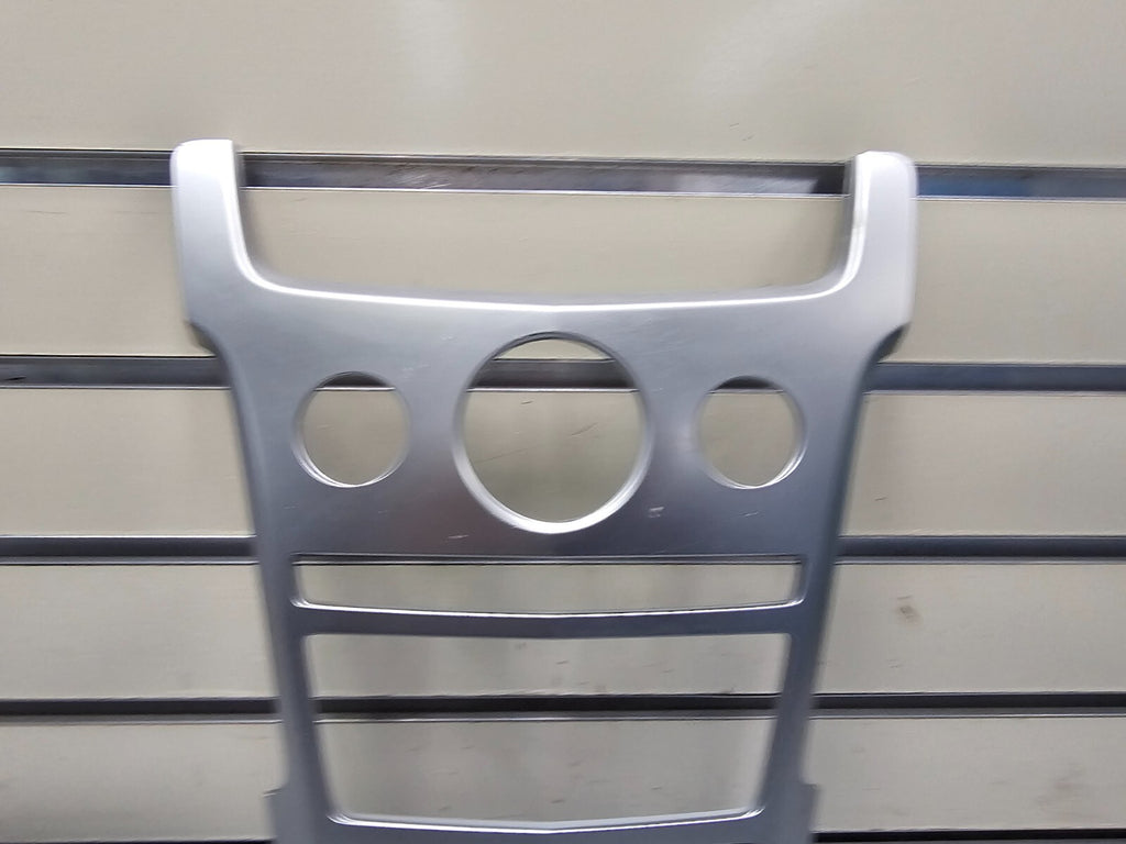 🔥08-13 Cadillac CTS Dash Radio Control Panel Trim Surrounfd Bezel Silver B44