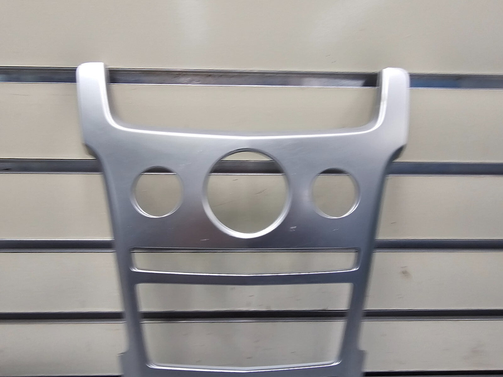 🔥08-13 Cadillac CTS Dash Radio Control Panel Trim Surrounfd Bezel Silver B44