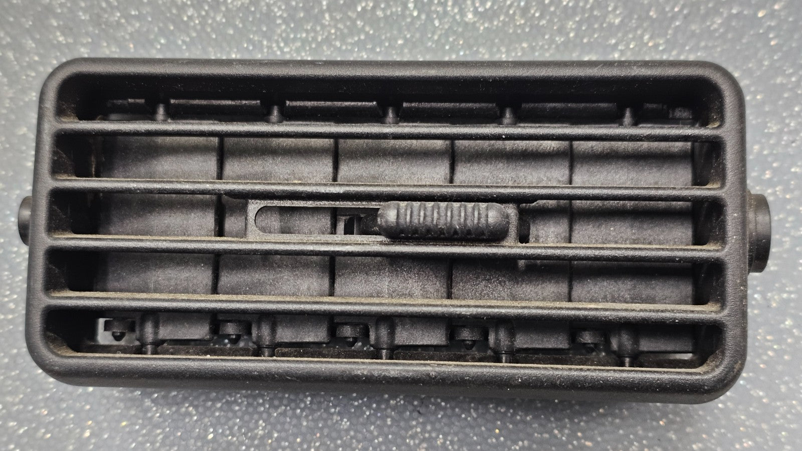 🔥05-07 FORD FOCUS CENTER DASH A/C AC HVAC AIR VENT HEATER PANEL BLACK