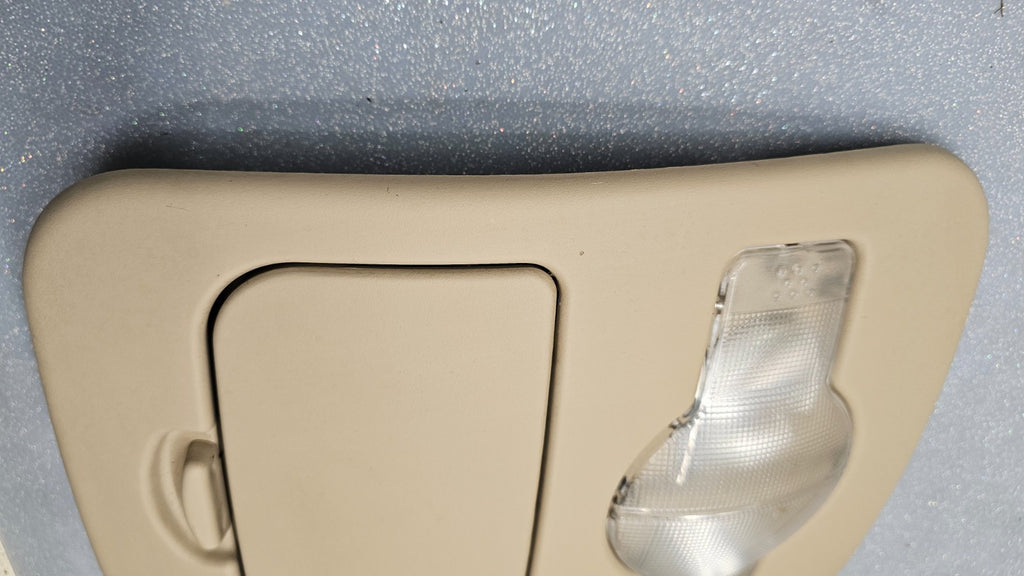 🔥04-08 Pontiac Grand Prix Overhead Console Dome Map Light Sunroof Assembly Tan