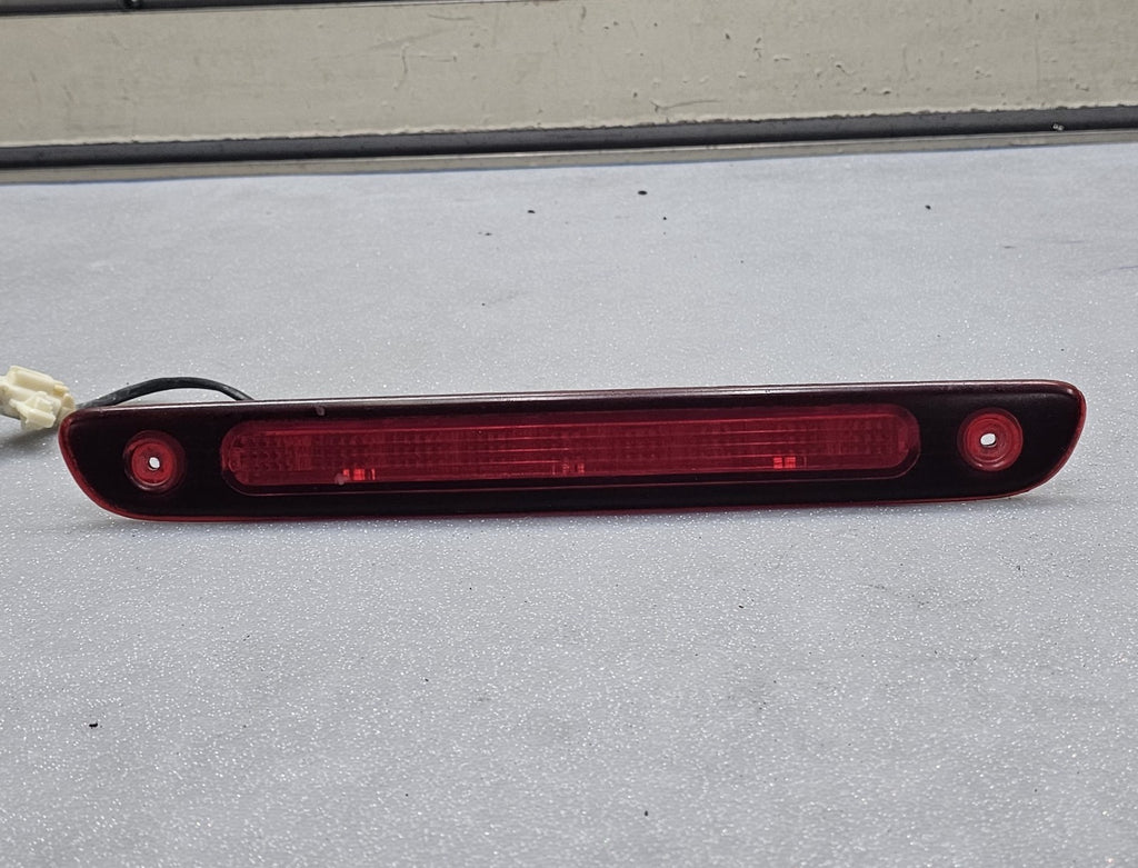 🔥04-10 Toyota Sienna Lift Gate High Mount LED 3rd Third Brake Light Assembly