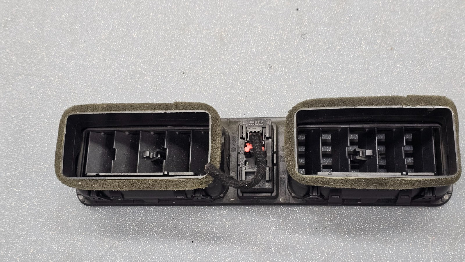 🔥 05-07 Ford Focus Dash Center Air Vent Heater Conditioning Black