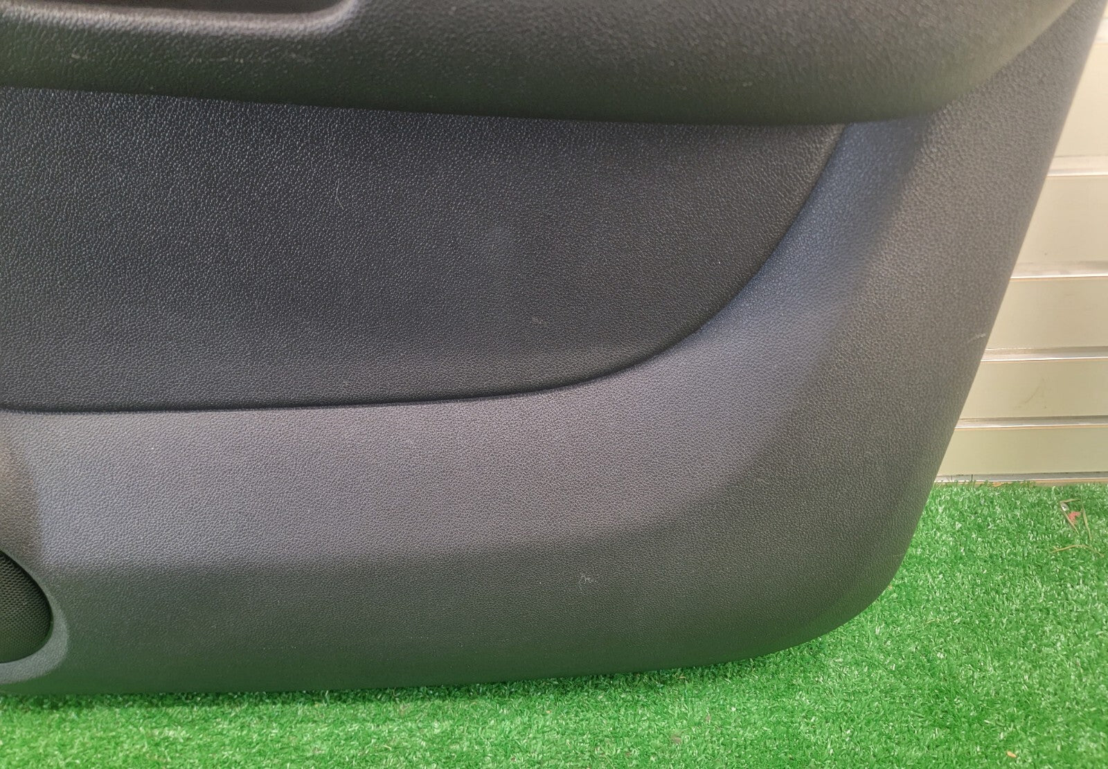 🔥07-14 Chevy Silverado Rear Passenger Dash Interior Door Trim panel Black