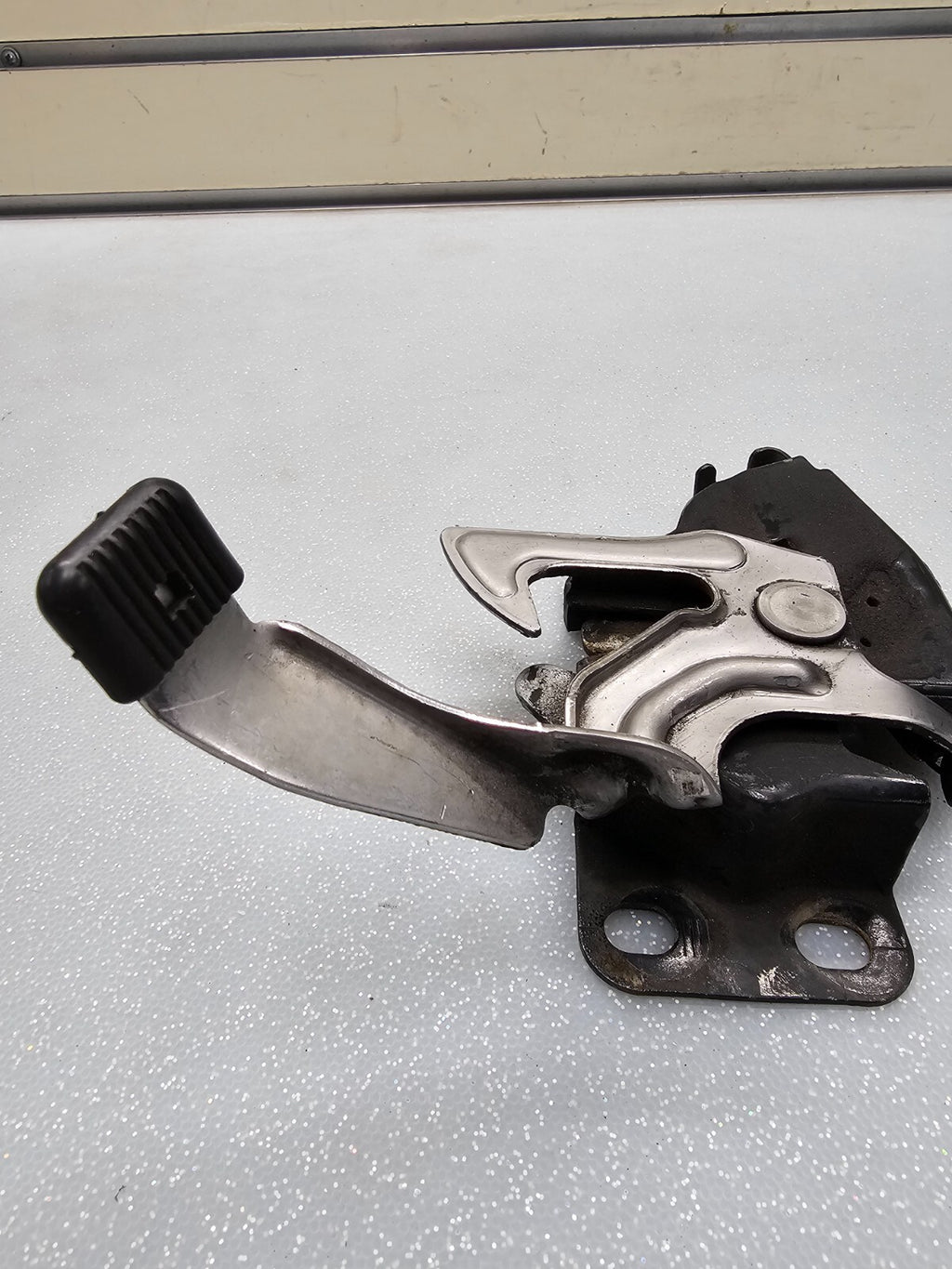 🔥2003-2008 Honda Element Front Hood Lock Latch Actuator Hood Lock Assembly OEM