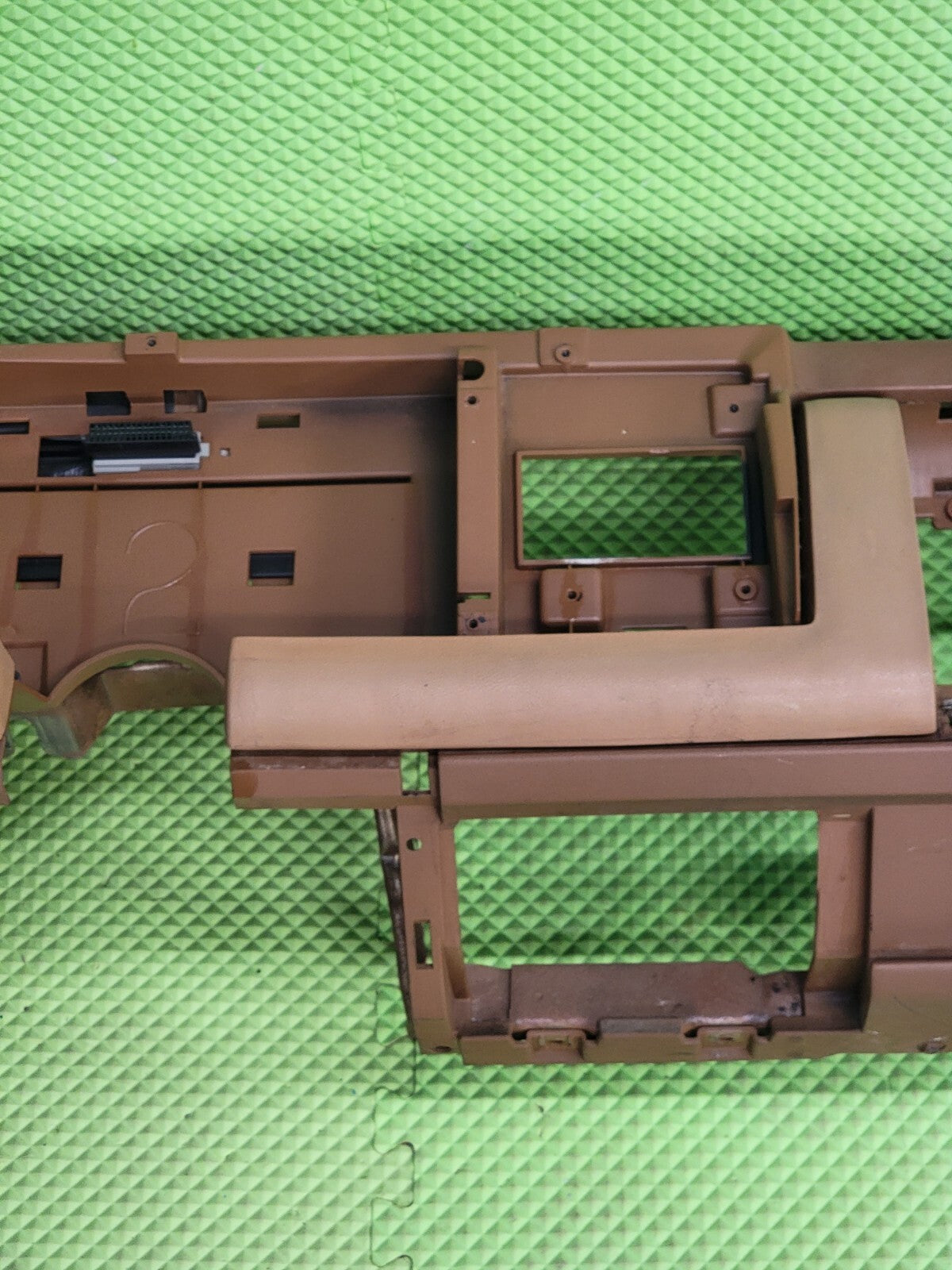 🔥1988-1994 CHEVY GMC C/K SUBURBAN BLAZER Dashboard DASH CORE Mount TAN DB1