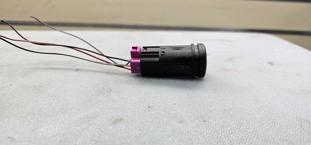 🔥01-07 Escape Hazard Light Emergency Flasher Switch Button Assembly Black