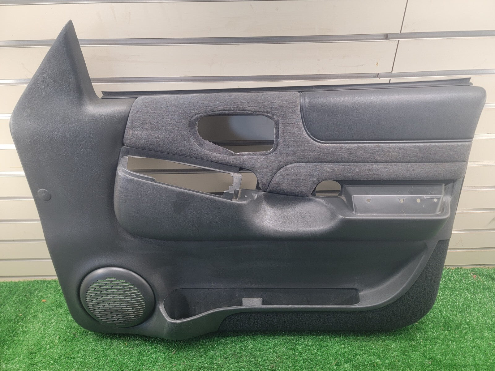 🔥98-04 Chevy Blazer Jimmy GMC Sonoma Front Door Panel Passenger Black