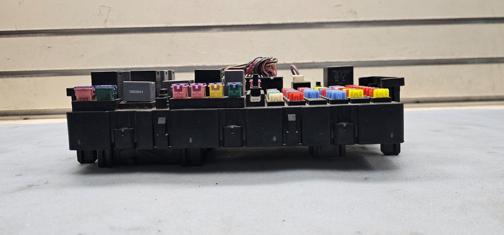 🔥06-07 HUMMER H3 FRONT ENGINE COMPARTMENT FUSE RELAY JUNCTION BOX OEM