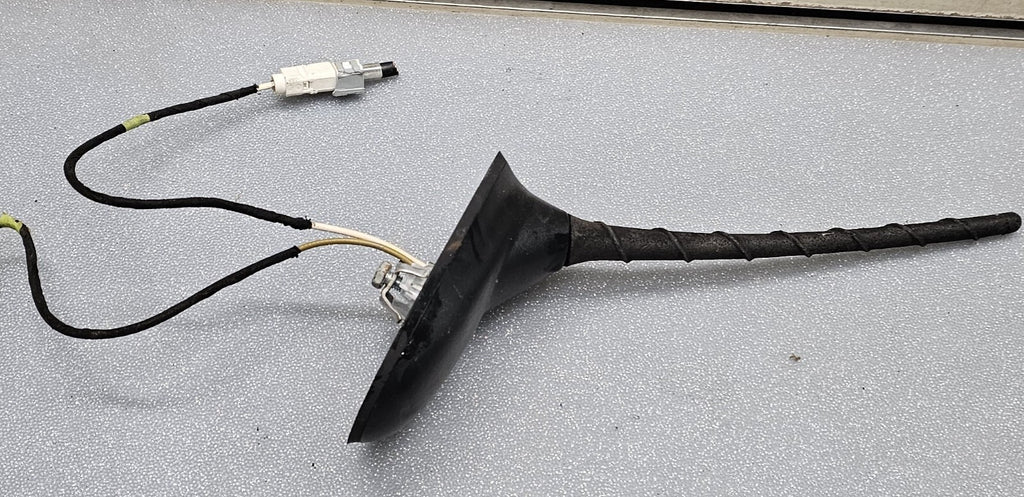 🔥2011-2018 DODGE JOURNEY ROOF TOP RADIO ANTENNA MOUNT OEM
