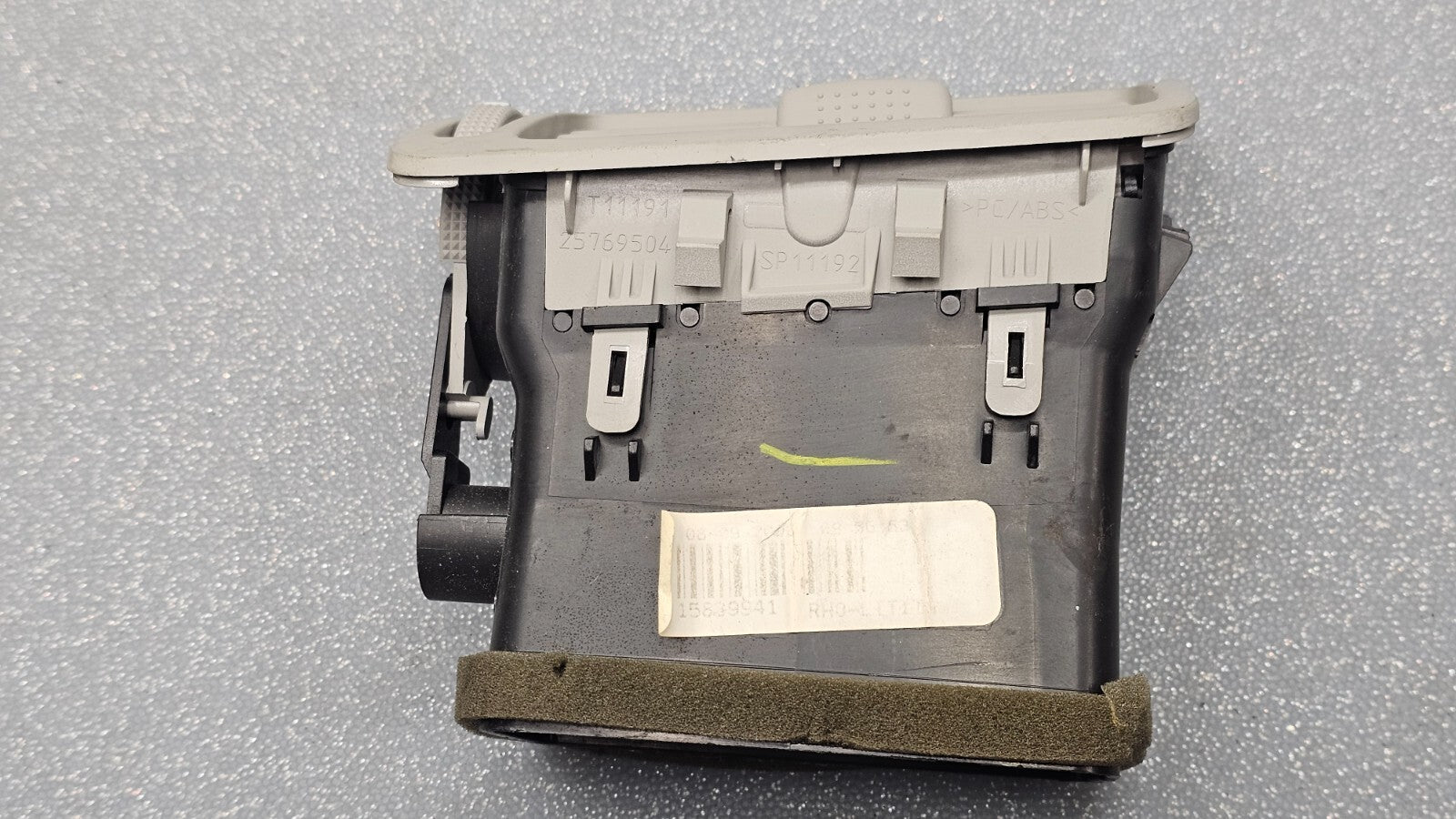🔥06-11 Buick Lucerne Dash Right Passenger Air vent A/C AC Heater Panel LT Tan