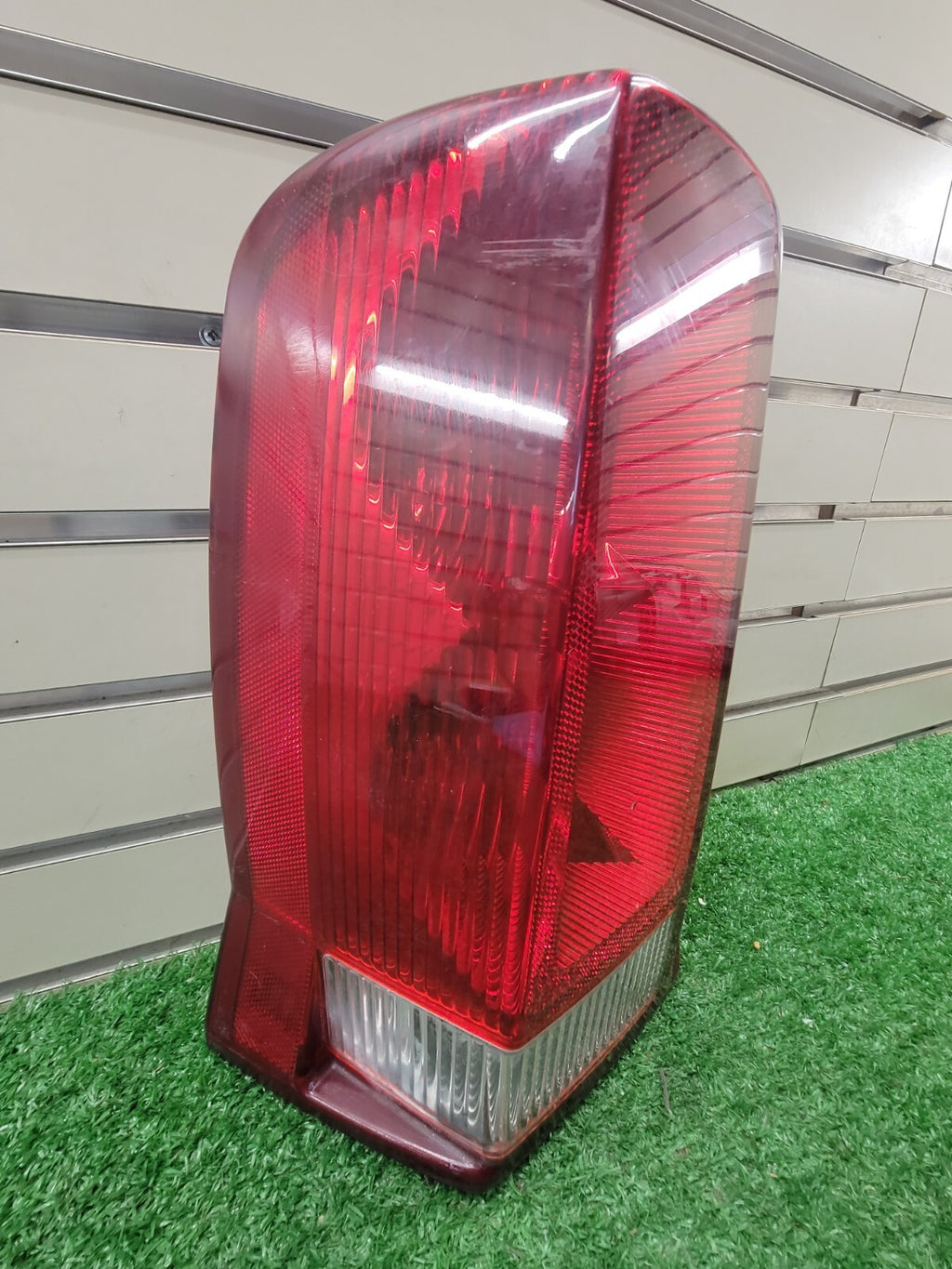 🔥02-06 Cadillac Escalade Left Driver Rear Tail Light Lamp Chrome Assembly OEM