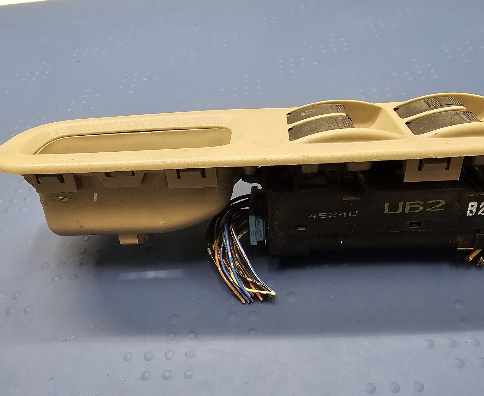 🔥99-04 Odyssey Front Left Driver Door Master Window Switch Bezel Assembly Tan