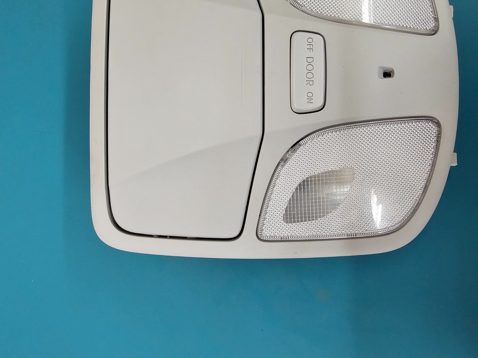11-14 HYUNDAI SONATA OVERHEAD CONSOLE DOME LIGHT STORAGE SUNROOF STORAGE LT GRAY