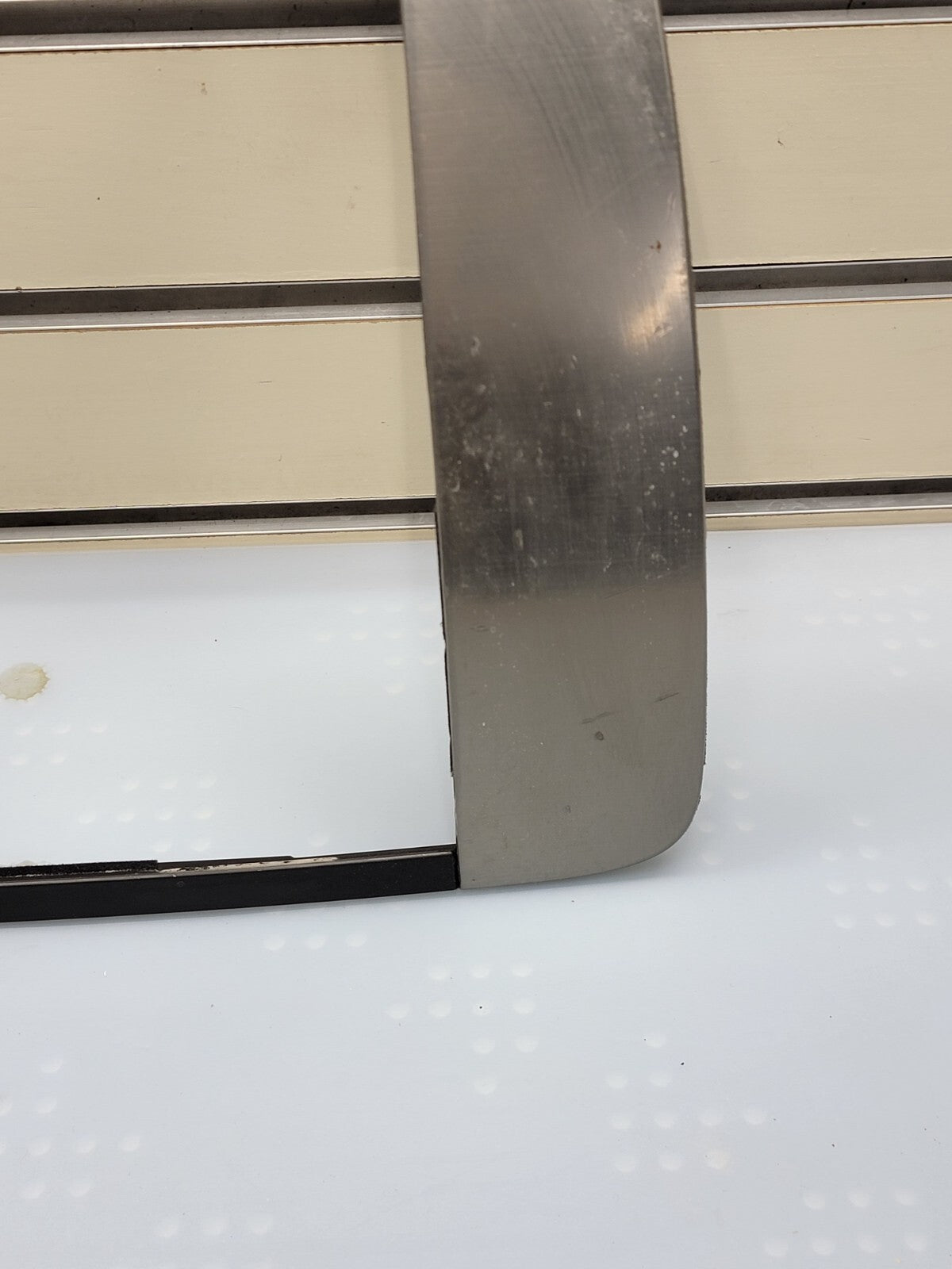 🔥07-13 SUBURBAN TAHOE YUKON CENTER DASH RADIO BEZEL TRIM SILVER