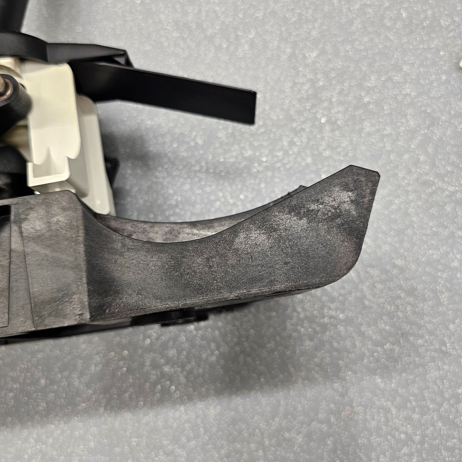 🔥06-07 Jeep Liberty Automatic Trans Floor Gear Shift Shifter Lever Assembly OEM