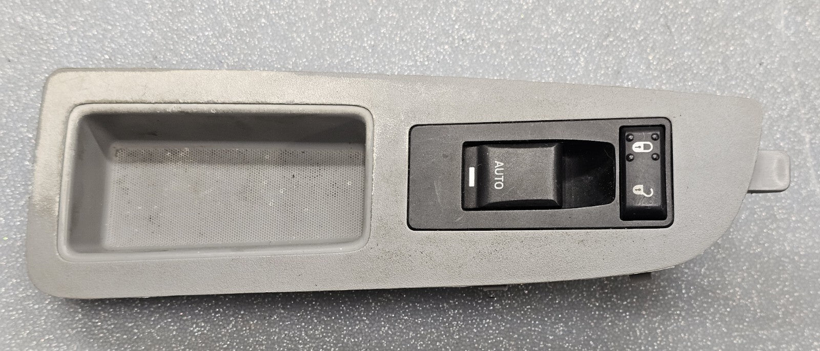07-11 Charger Dakota Chrysler 200 300 Right Passenger Power Window Switch Gray