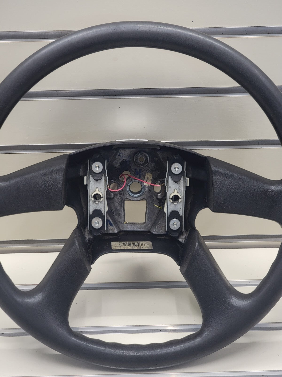 🔥03-06 SILVERADO SIERRA YUKON TAHOE SUBURBAN STEERING WHEEL LEATHER BLACK